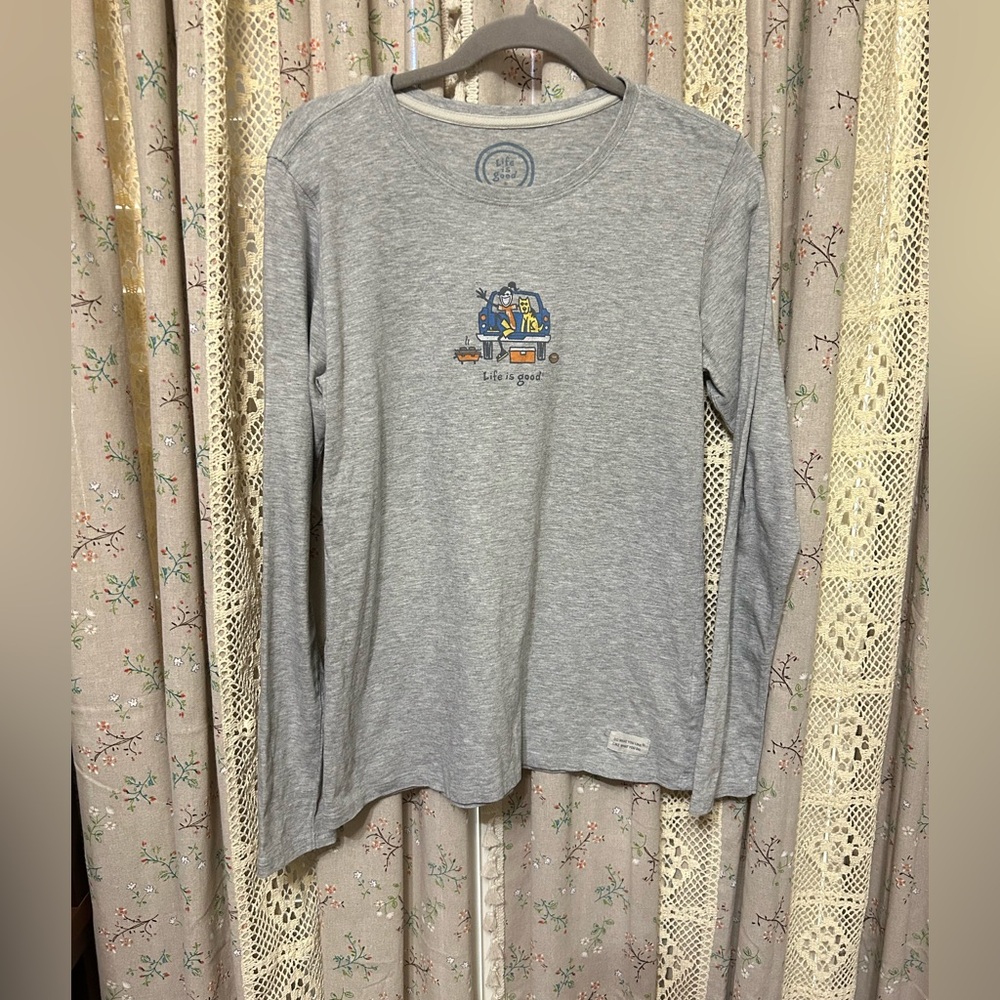 Life is Good Gray Dog Tailgate Graphic Long Sleeve Tee Women’s Medium